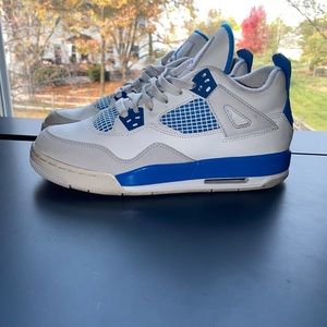 Jordan 4 military blue